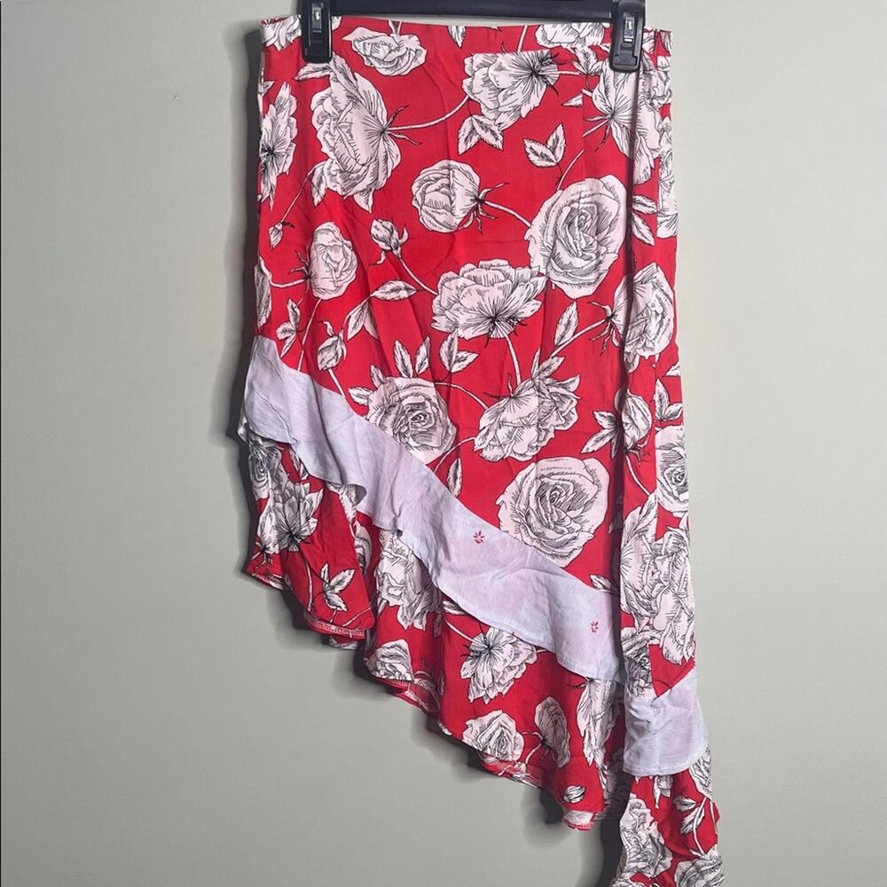 Jaase Slanted Red Floral Skirt Large